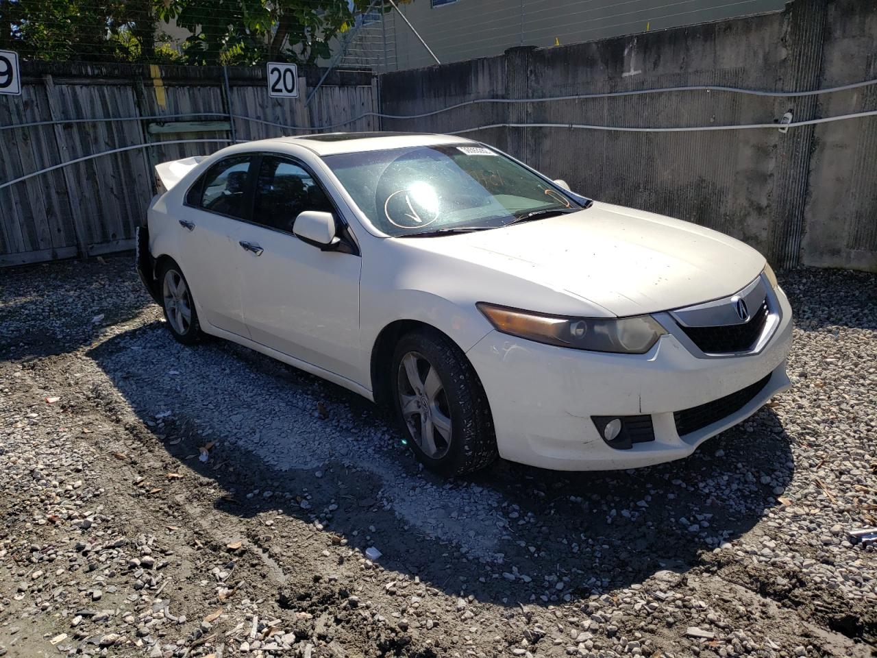 Photo 1 from auction – 2010 ACURA TSX with VIN JH4CU2F65AC000048