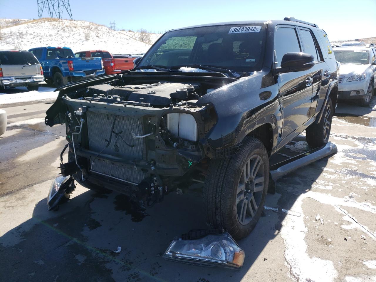 Photo 2 from auction – 2019 TOYOTA 4RUNNER SR with VIN JTEBU5JR0K5679261