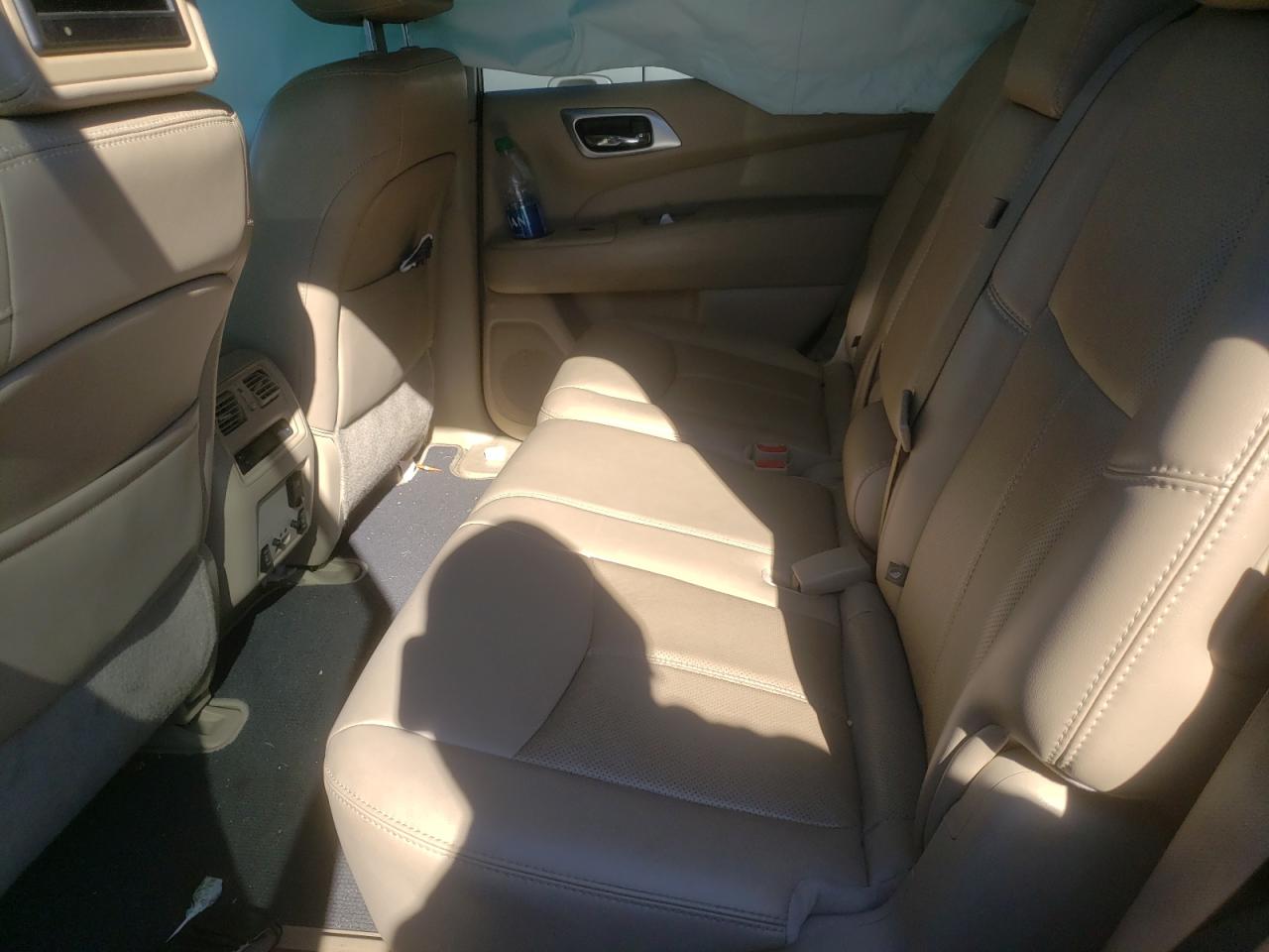 Photo 6 from auction – 2015 NISSAN PATHFINDER with VIN 5N1AR2MN7FC654573