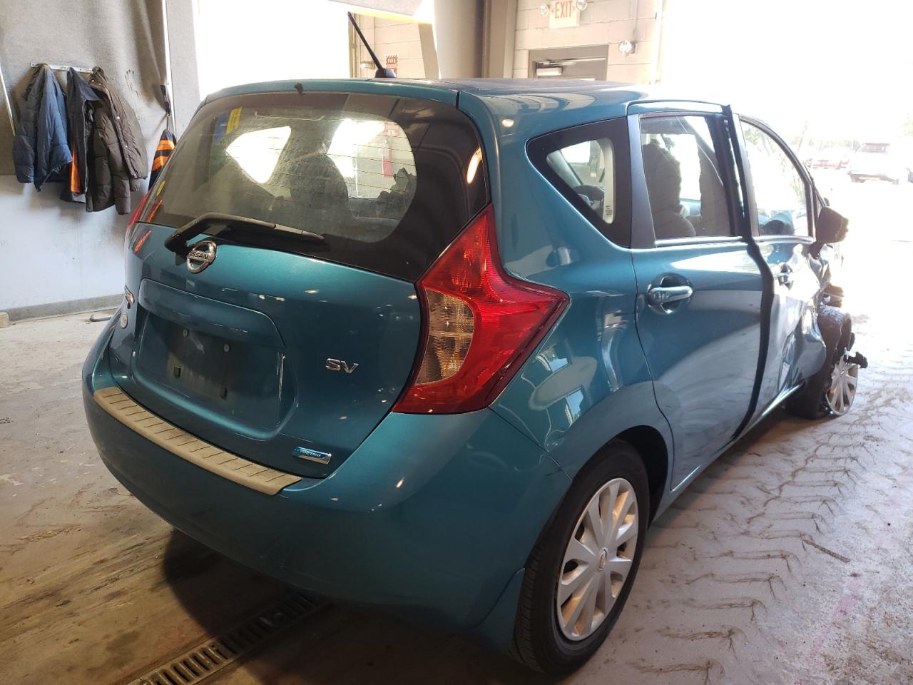 Photo 4 from auction – 2015 NISSAN VERSA NOTE with VIN 3N1CE2CP7FL442937
