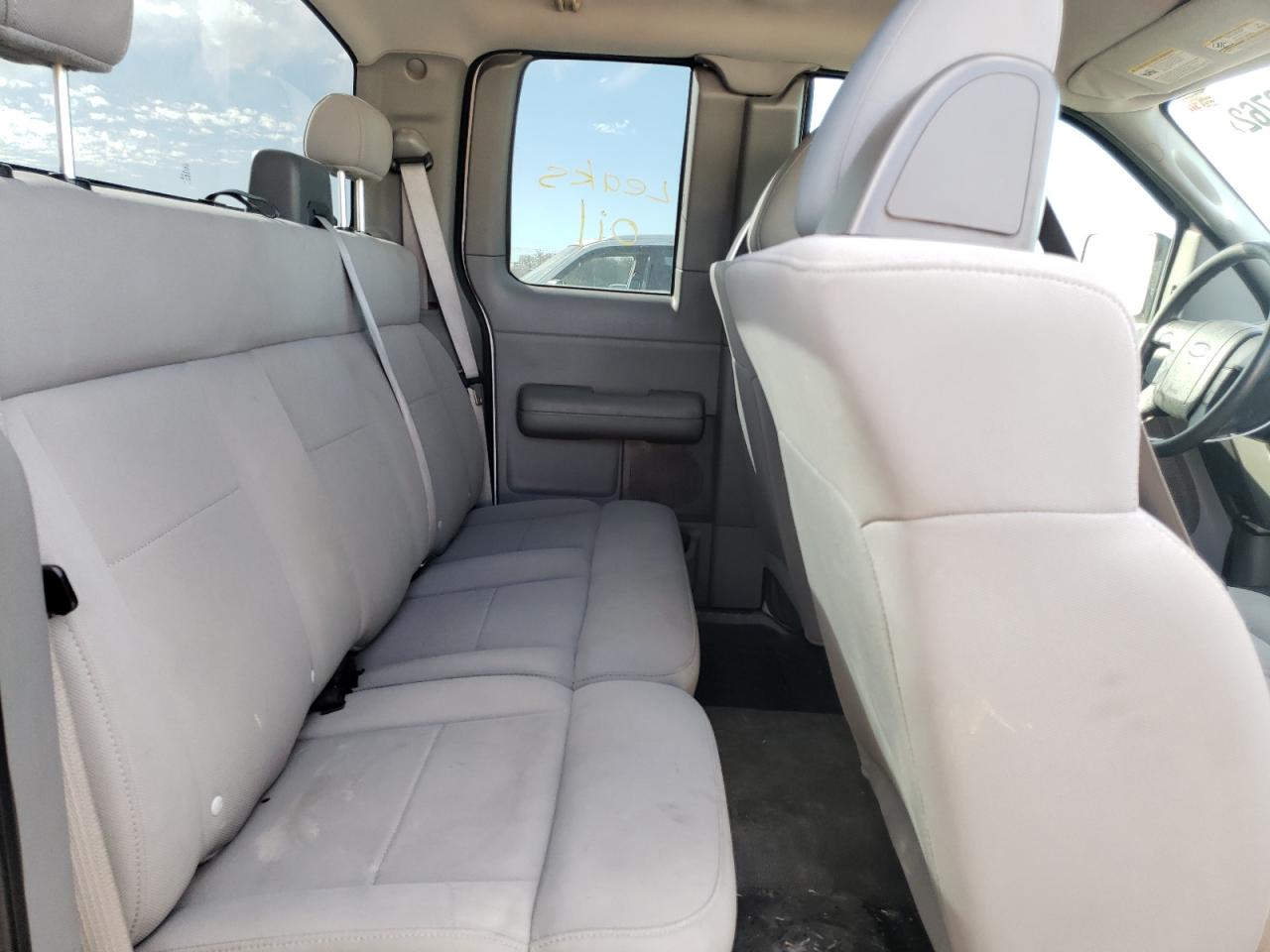 Photo 6 from auction – 2006 FORD F150 with VIN 1FTRX12W26NB46549