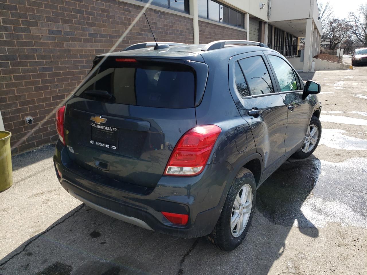 Photo 4 from auction – 2021 CHEVROLET TRAX 1LT with VIN KL7CJLSB9MB313467