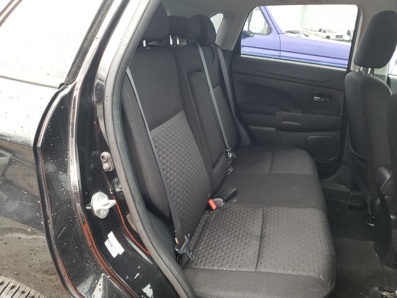 Photo 6 from auction – 2011 MITSUBISHI OUTLANDER with VIN JA4AR4AU9BZ016435