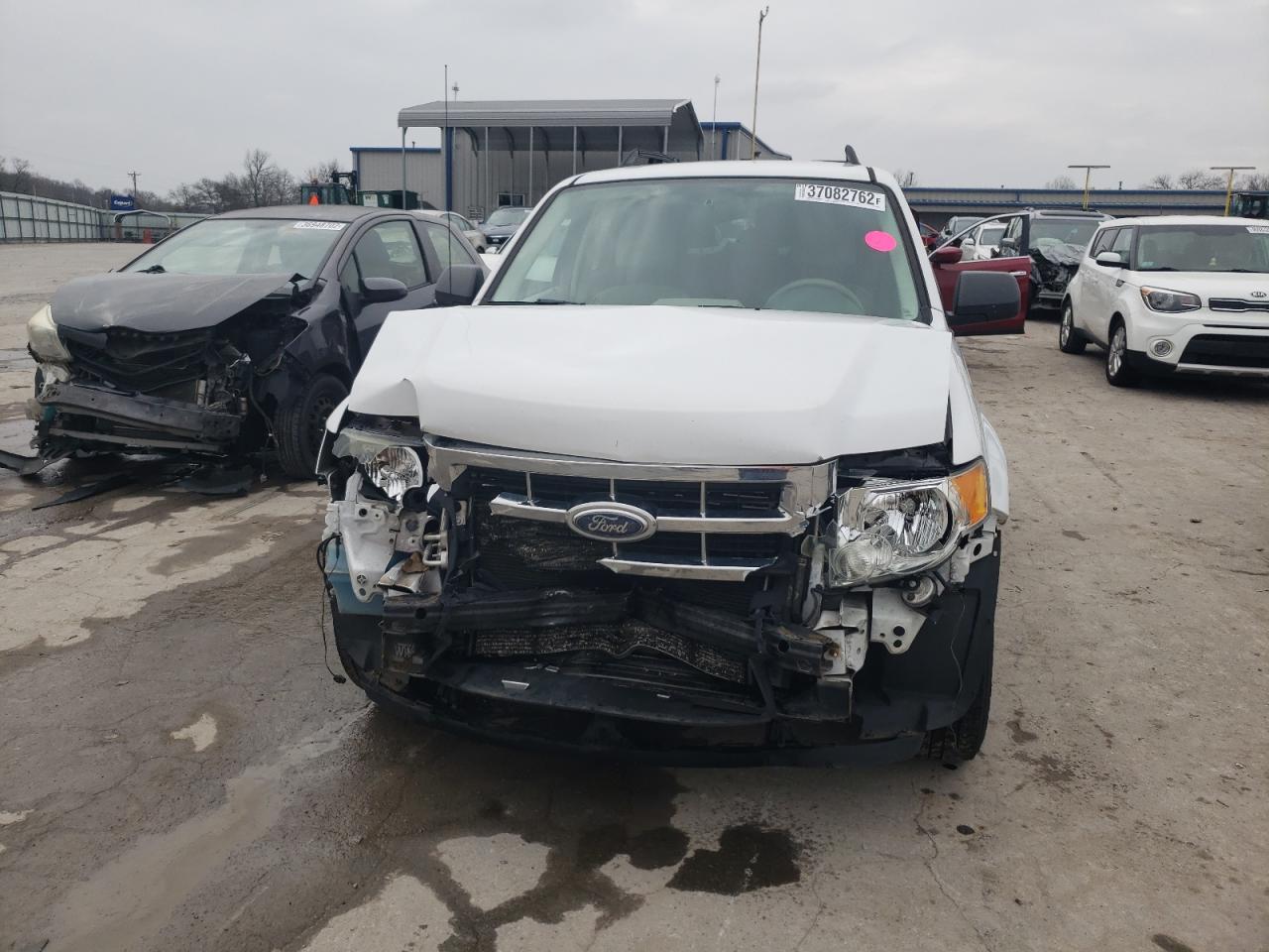 Photo 9 from auction – 2008 FORD ESCAPE XLT with VIN 1FMCU031X8KD90428