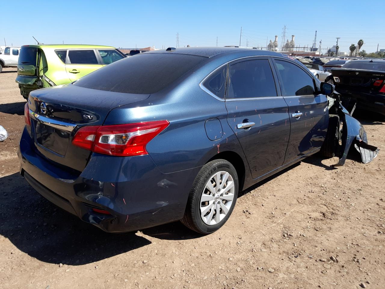 Photo 4 from auction – 2017 NISSAN SENTRA S with VIN 3N1AB7AP4HL654956