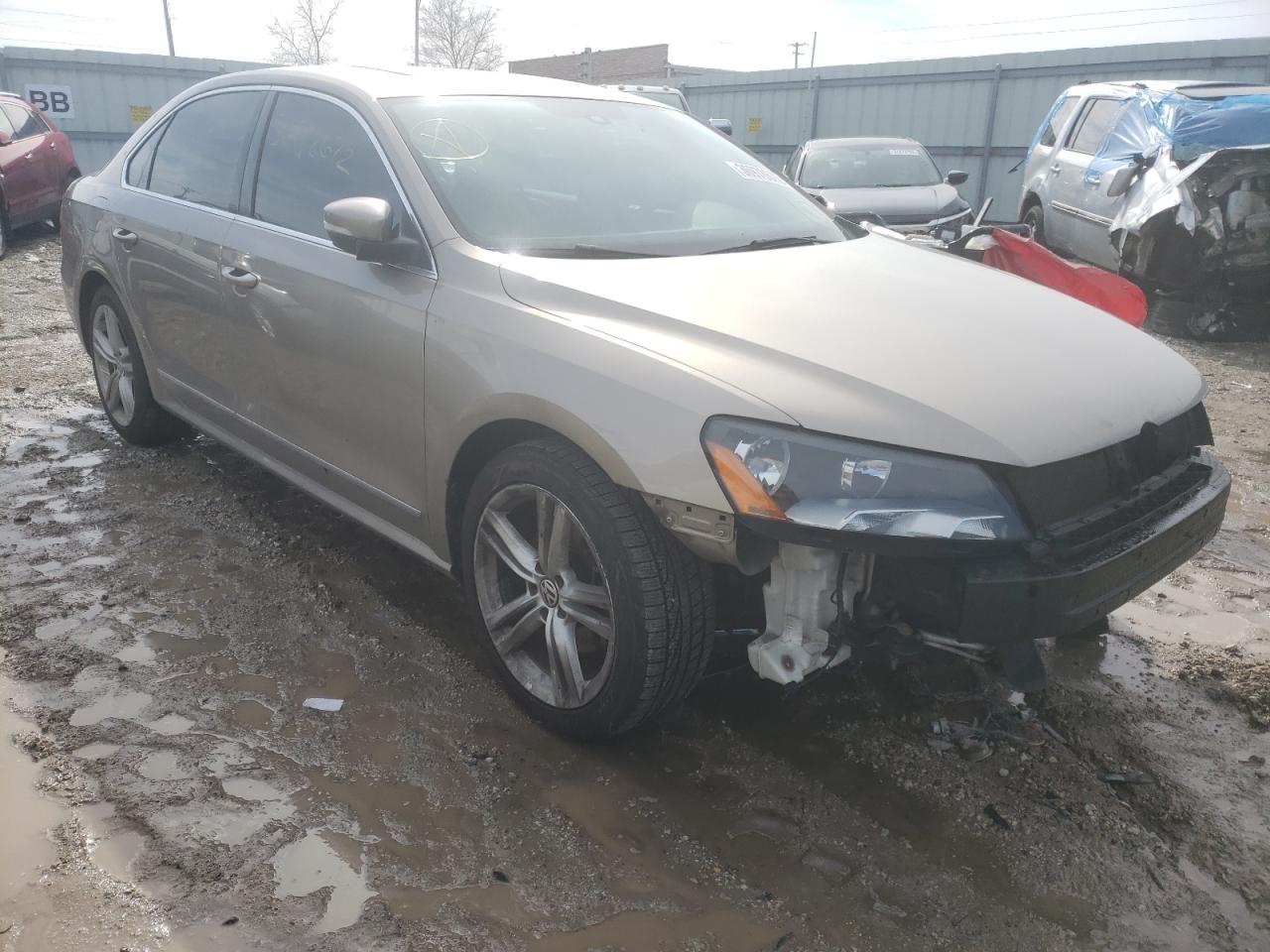 Photo 14 from auction – 2015 VOLKSWAGEN PASSAT SE with VIN 1VWBS7A3XFC022693