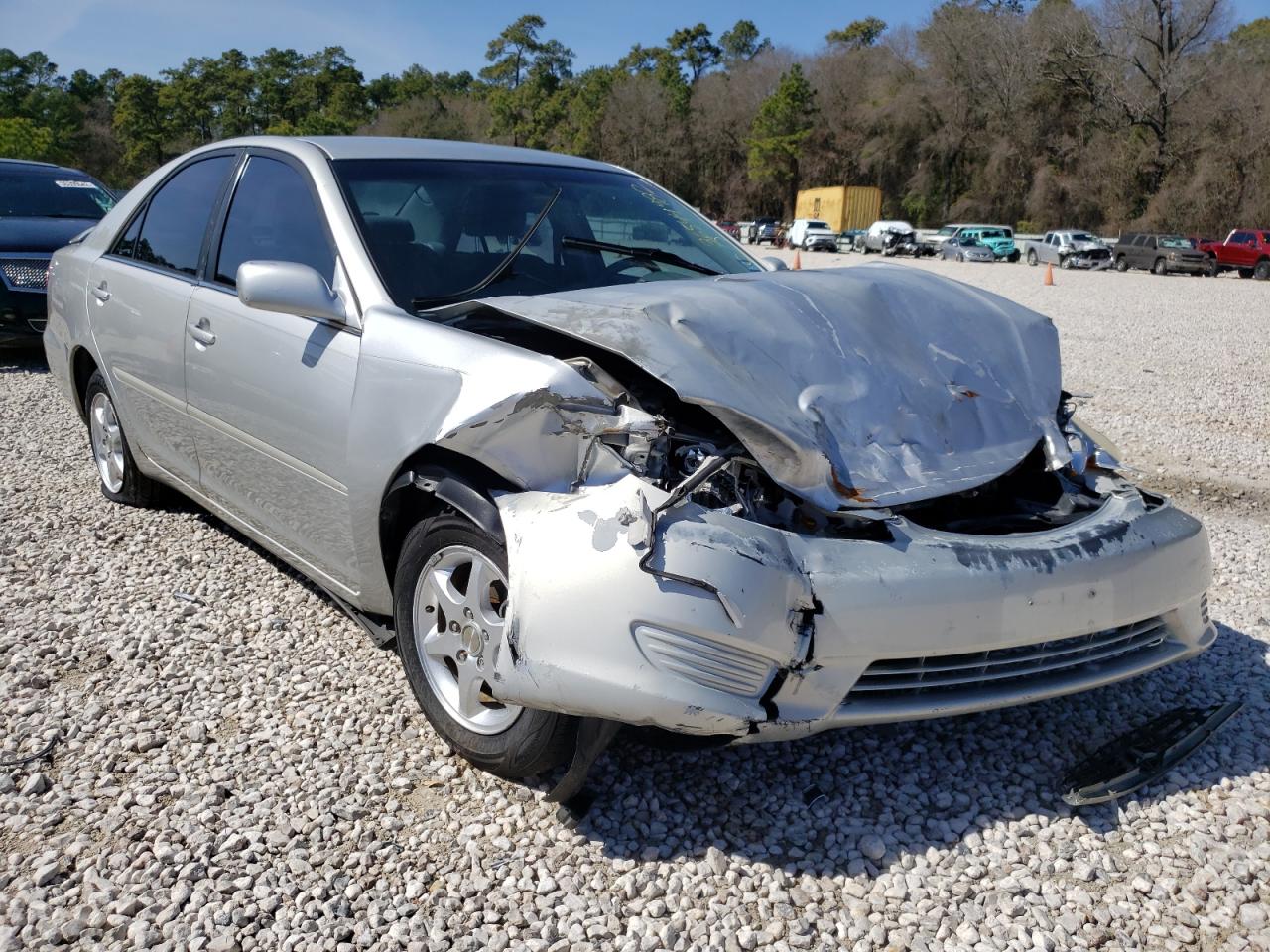 TOYOTA CAMRY LE 2005 with VIN 4T1BE32KX5U079201 - Photo from auction