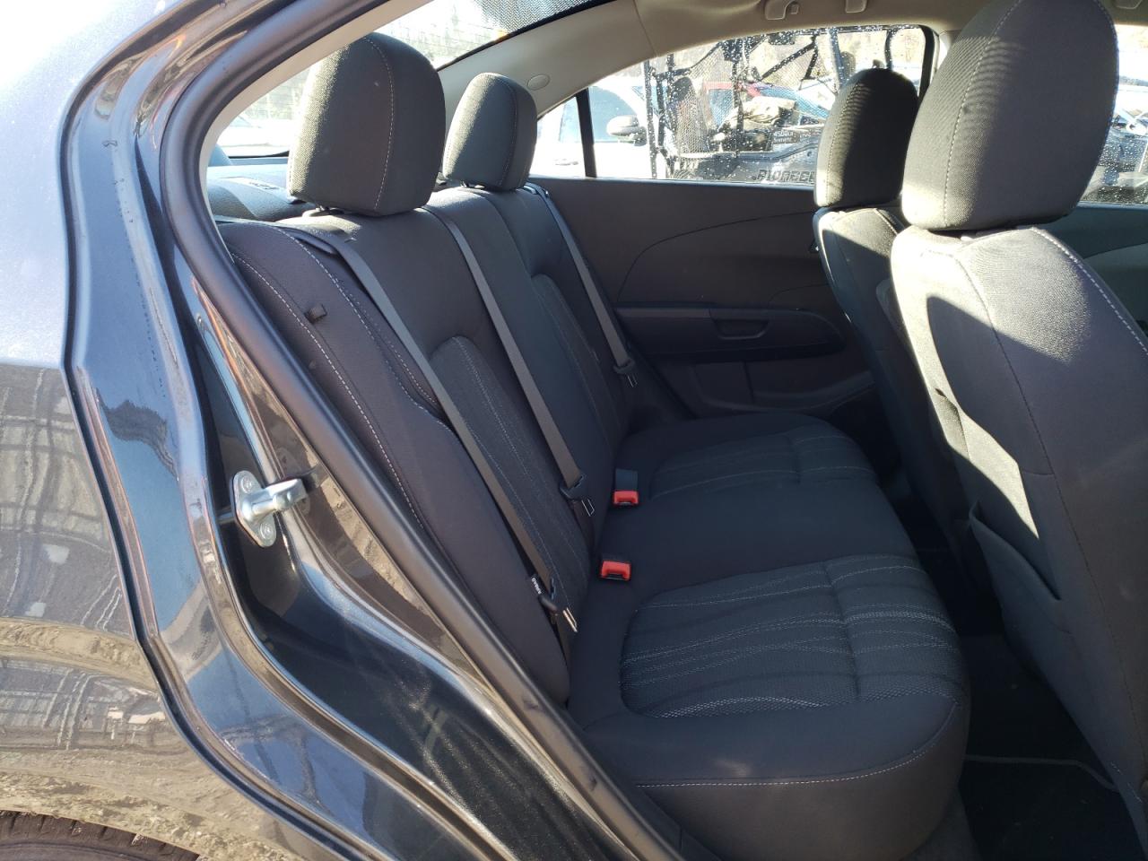 Photo 6 from auction – 2019 CHEVROLET SONIC LT with VIN 1G1JD5SB5K4111149