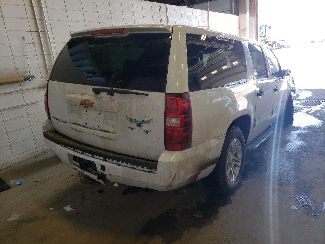 Photo 4 from auction – 2011 CHEVROLET SUBURBAN K with VIN 1GNSK5E39BR261040