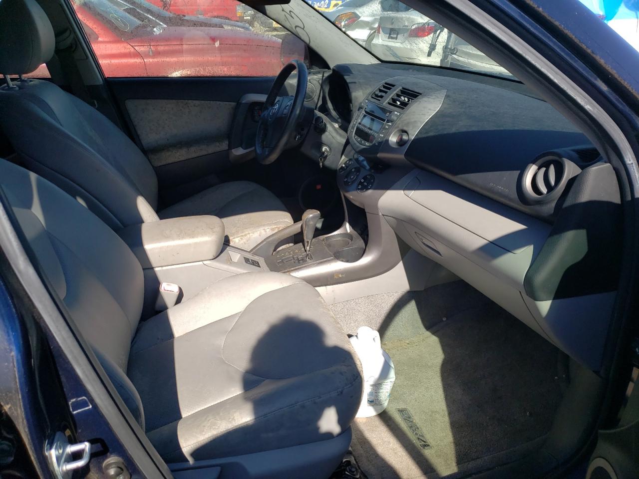 Photo 5 from auction – 2007 TOYOTA RAV4 LIMIT with VIN JTMBD31V875106380