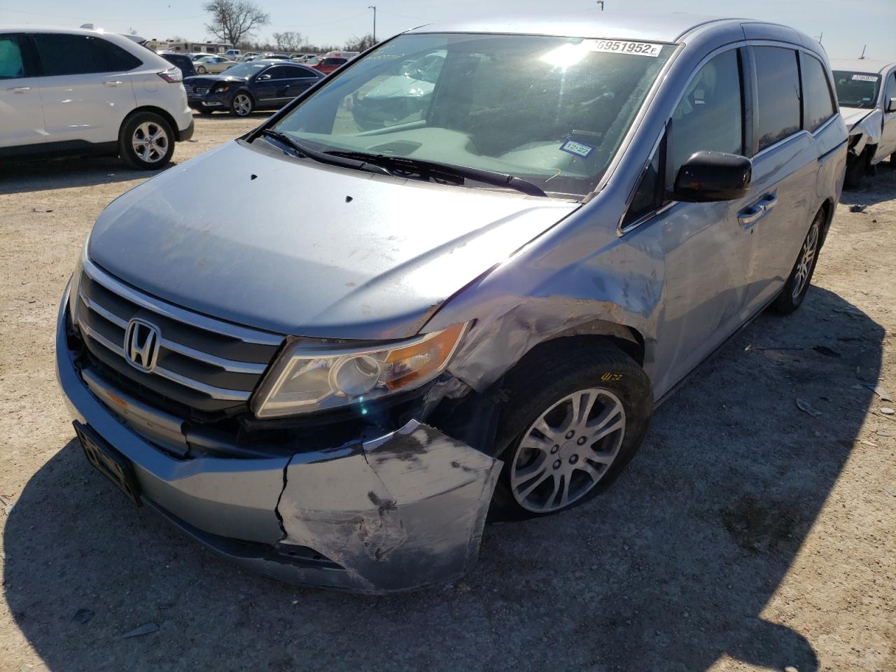 Photo 2 from auction – 2013 HONDA ODYSSEY EX with VIN 5FNRL5H40DB027712