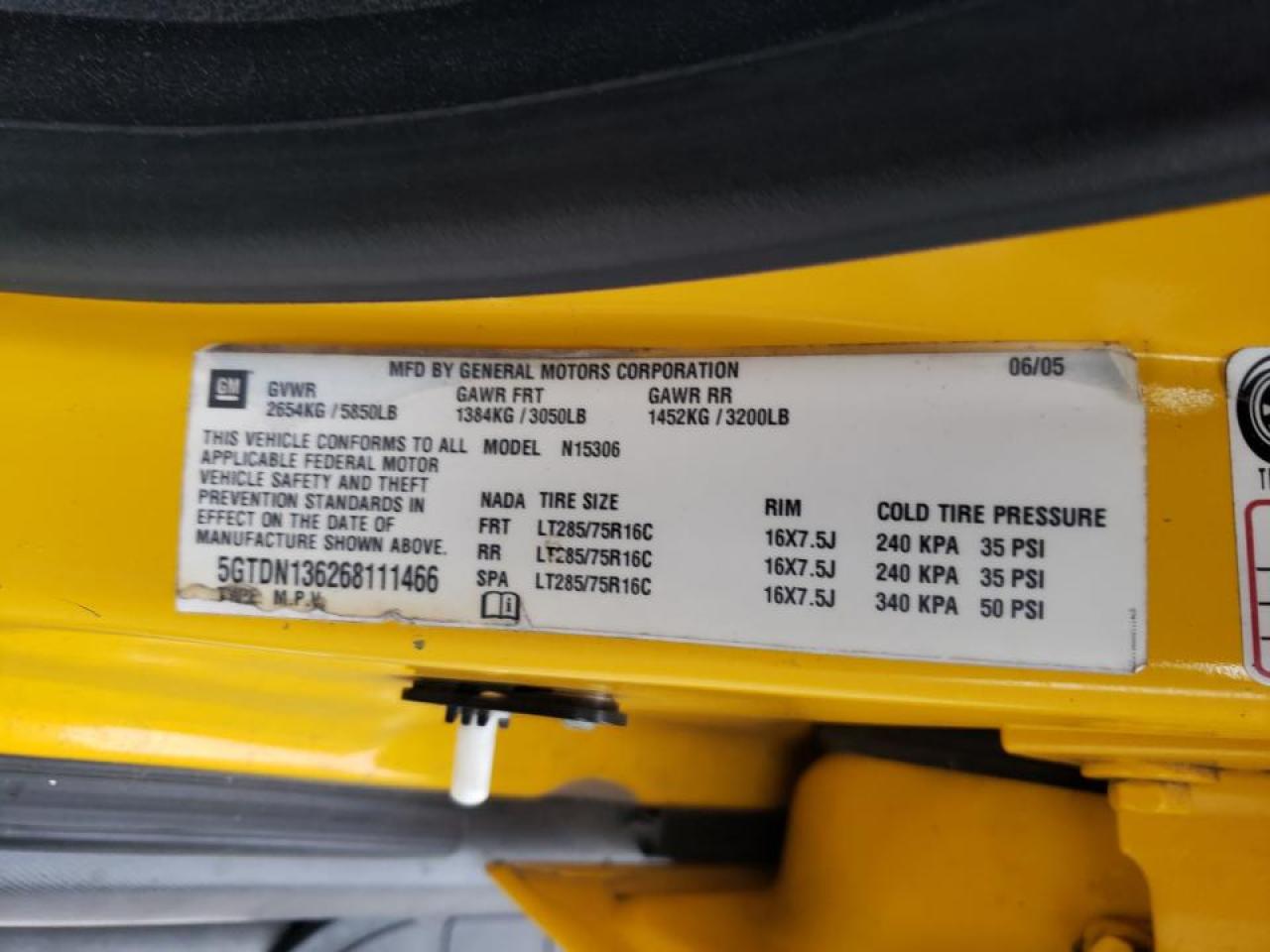 Photo 10 from auction – 2006 HUMMER H3 with VIN 5GTDN136268111466