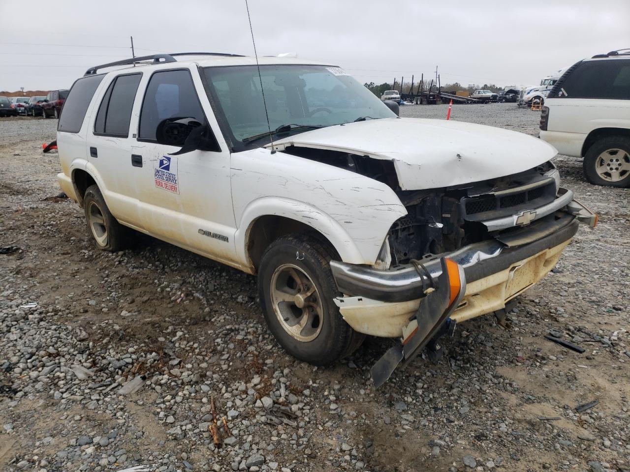 CHEVROLET BLAZER 2001 with VIN 1GNCS13W61K265340 - Photo from auction