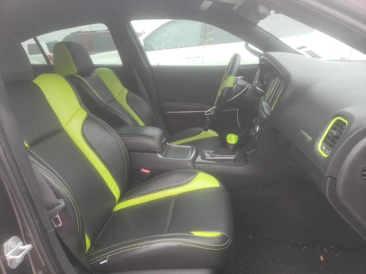 Photo 5 from auction – 2019 DODGE CHARGER R/ with VIN 2C3CDXCT0KH633178