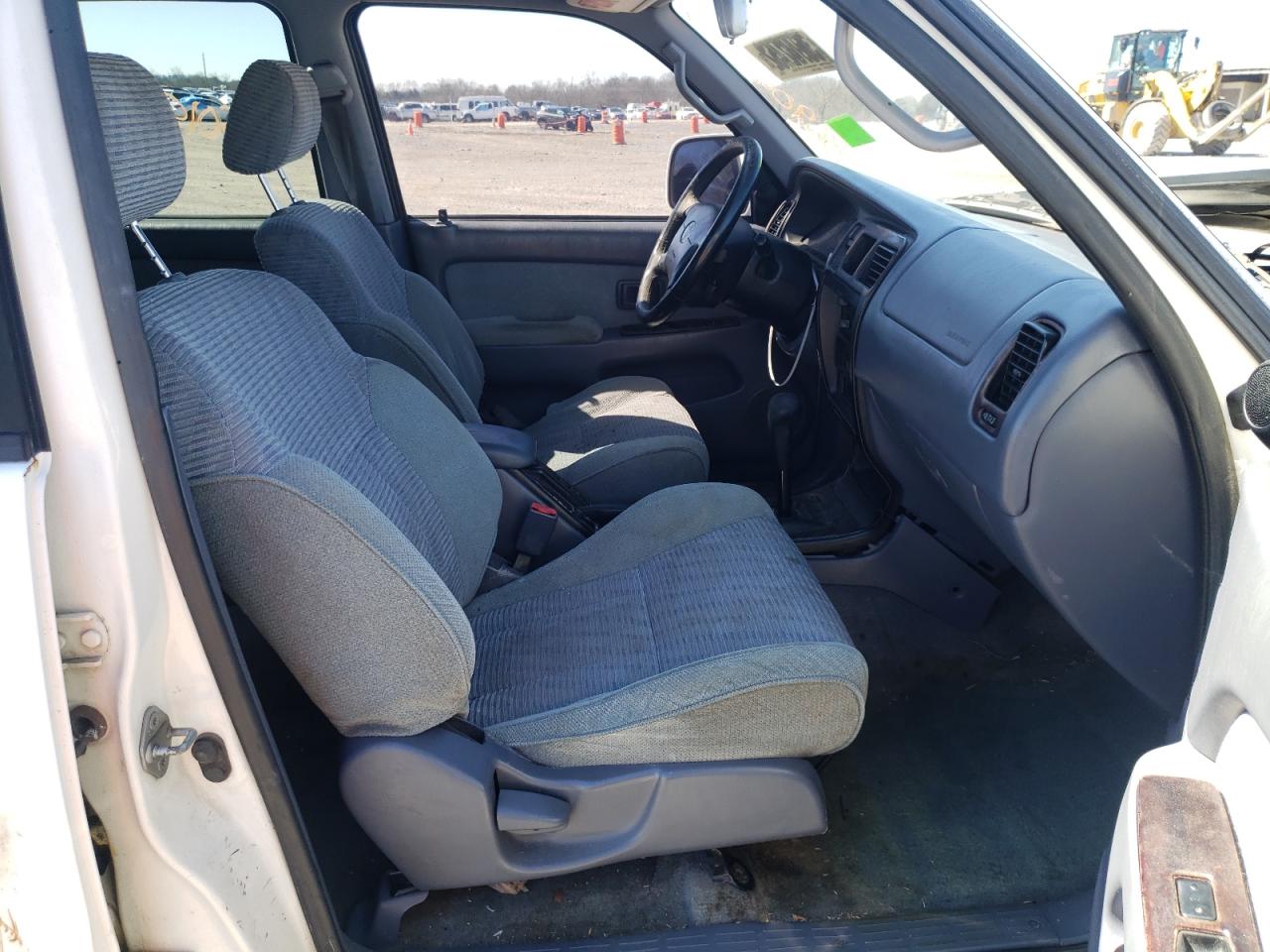 Photo 5 from auction – 1998 TOYOTA 4-RUNNER with VIN JT3GN86R1W0060967