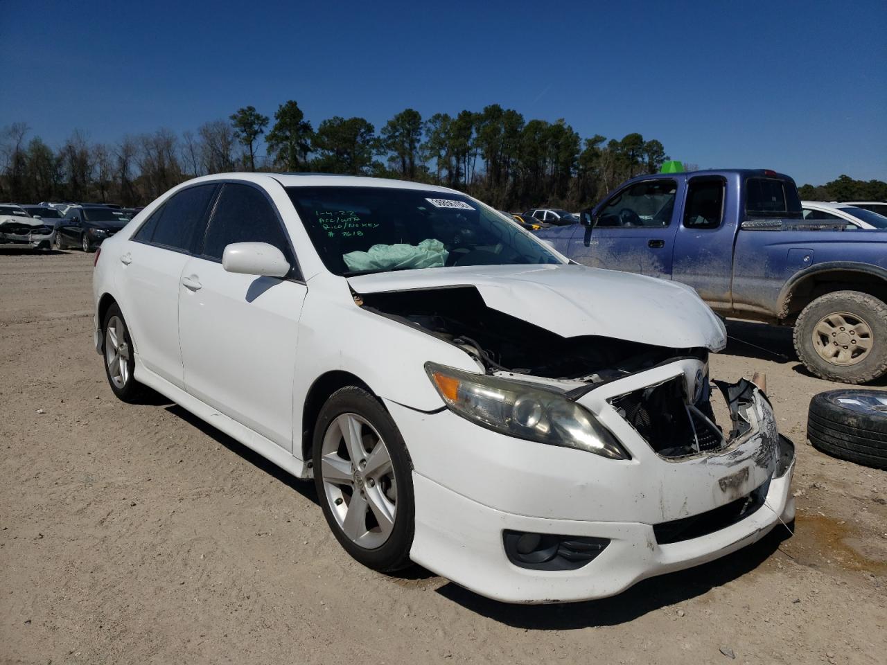 Фото 1 с аукциона – 2011 TOYOTA CAMRY BASE с VIN 4T1BF3EK2BU657618