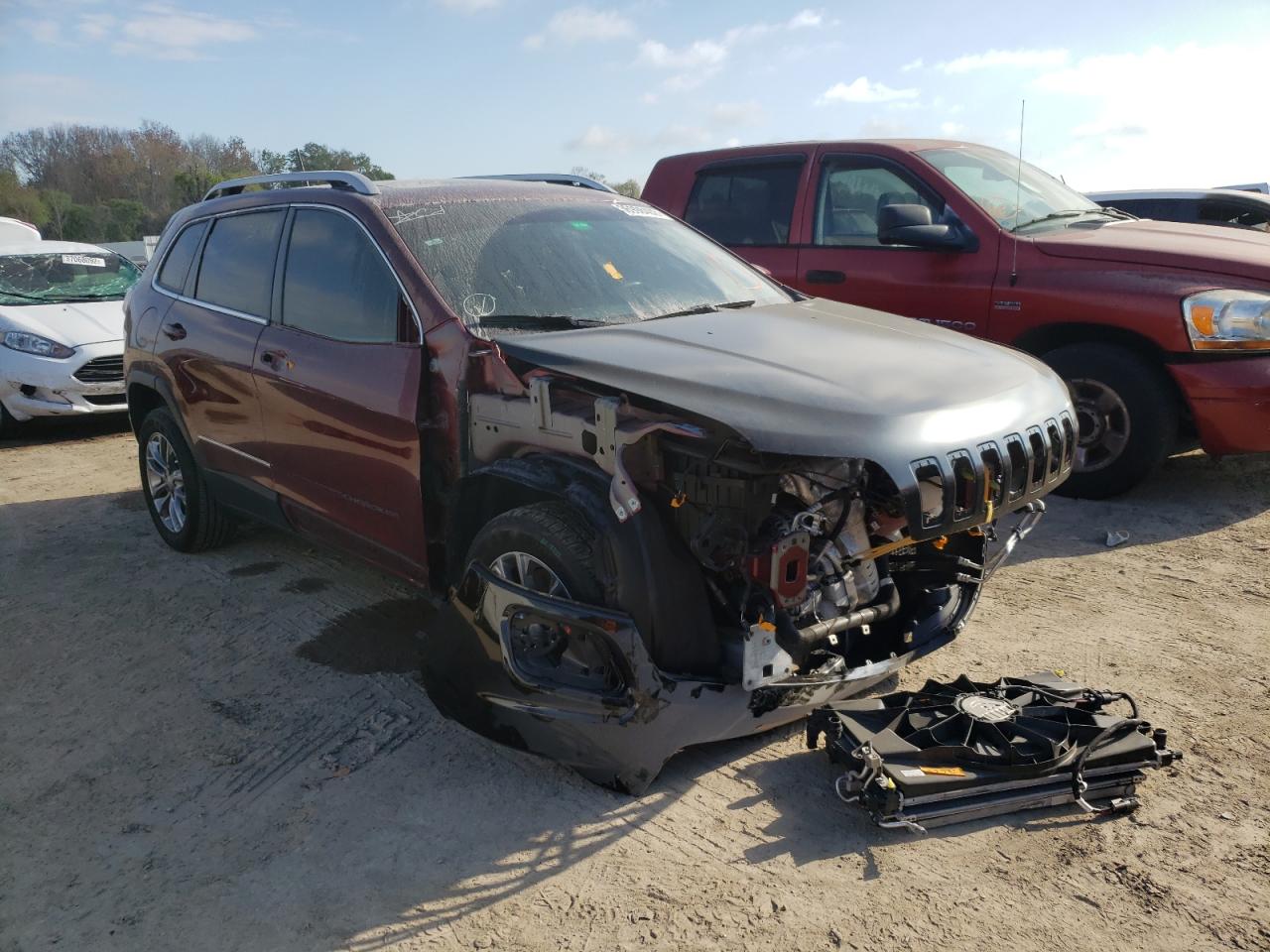 JEEP CHEROKEE L 2019 with VIN 1C4PJLLB5KD333218 - Photo from auction