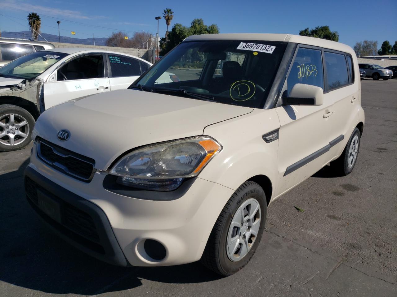 Photo 2 from auction – 2013 KIA SOUL with VIN KNDJT2A56D7759542
