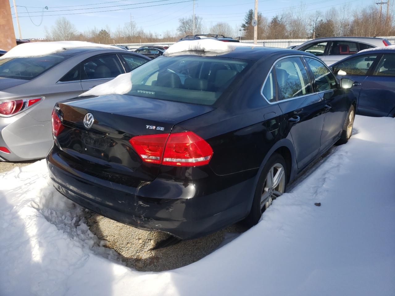 Photo 4 from auction – 2014 VOLKSWAGEN PASSAT SE with VIN 1VWBT7A36EC070476