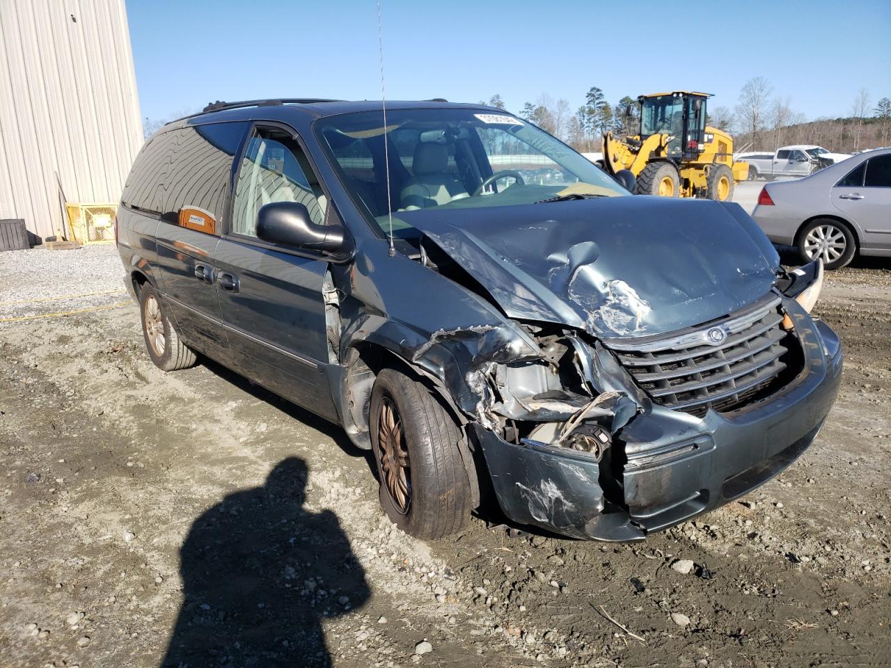 CHRYSLER TOWN & COU 2005 with VIN 2C8GP54L95R192655 - Photo from auction