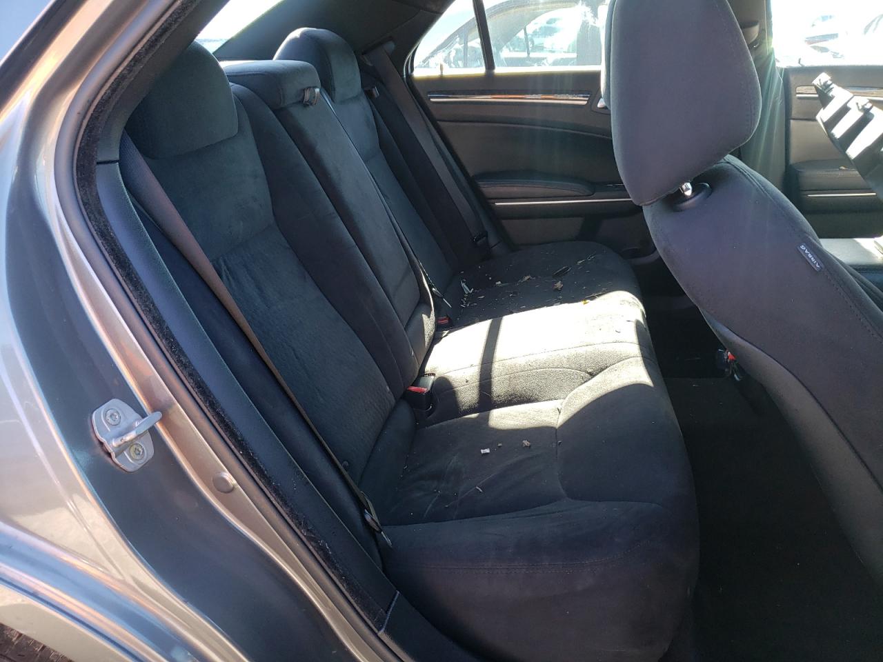Photo 6 from auction – 2011 CHRYSLER 300 with VIN 2C3CA4CG3BH587436