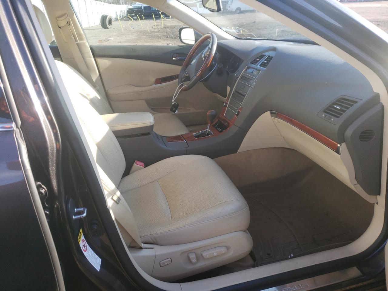 Photo 5 from auction – 2010 LEXUS ES 350 with VIN JTHBK1EG8A2364640