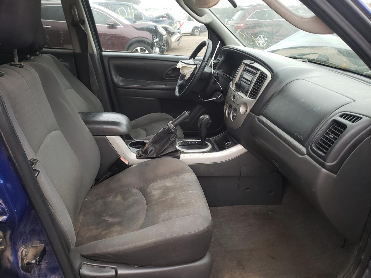 Photo 5 from auction – 2005 MAZDA TRIBUTE I with VIN 4F2YZ02ZX5KM50965