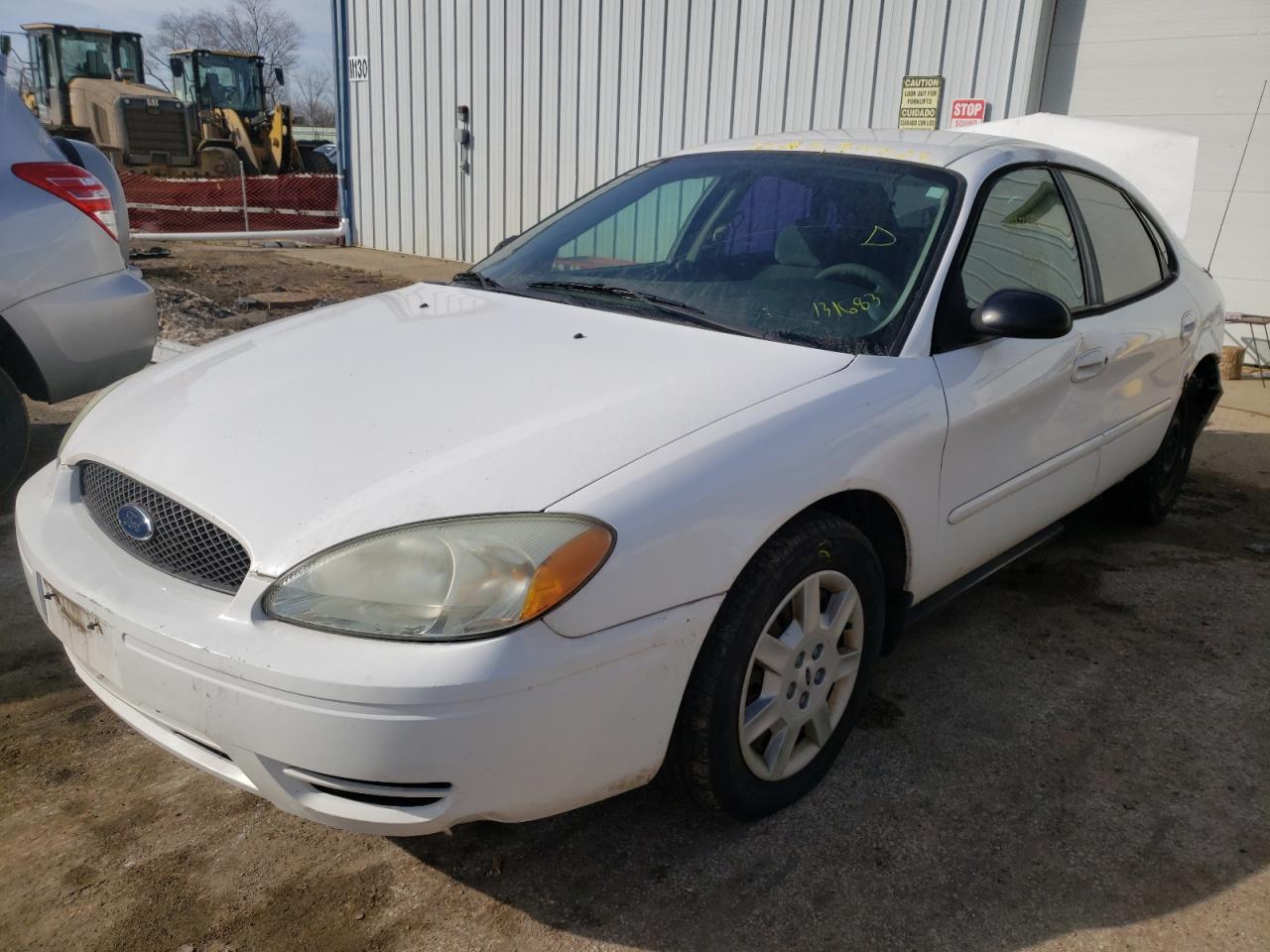 Photo 2 from auction – 2006 FORD TAURUS SE with VIN 1FAFP53246A131683