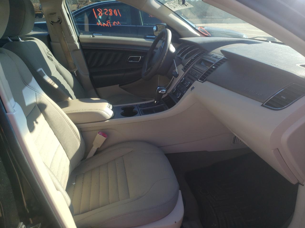 Photo 5 from auction – 2010 FORD TAURUS SE with VIN 1FAHP2DW8AG132074