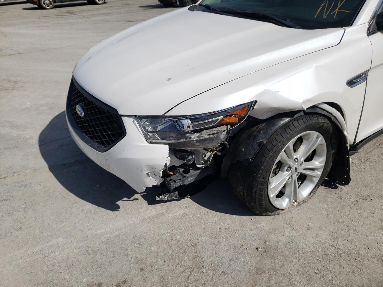 Photo 9 from auction – 2017 FORD TAURUS SEL with VIN 1FAHP2E8XHG125945