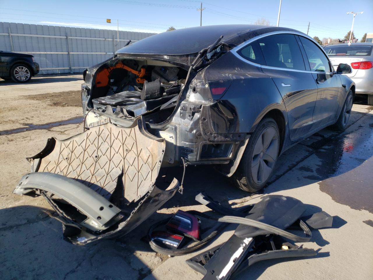 Photo 4 from auction – 2018 TESLA MODEL 3 with VIN 5YJ3E1EB5JF070577