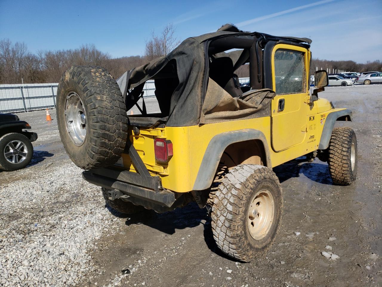 Photo 4 from auction – 2004 JEEP WRANGLER X with VIN 1J4FA39S74P743727