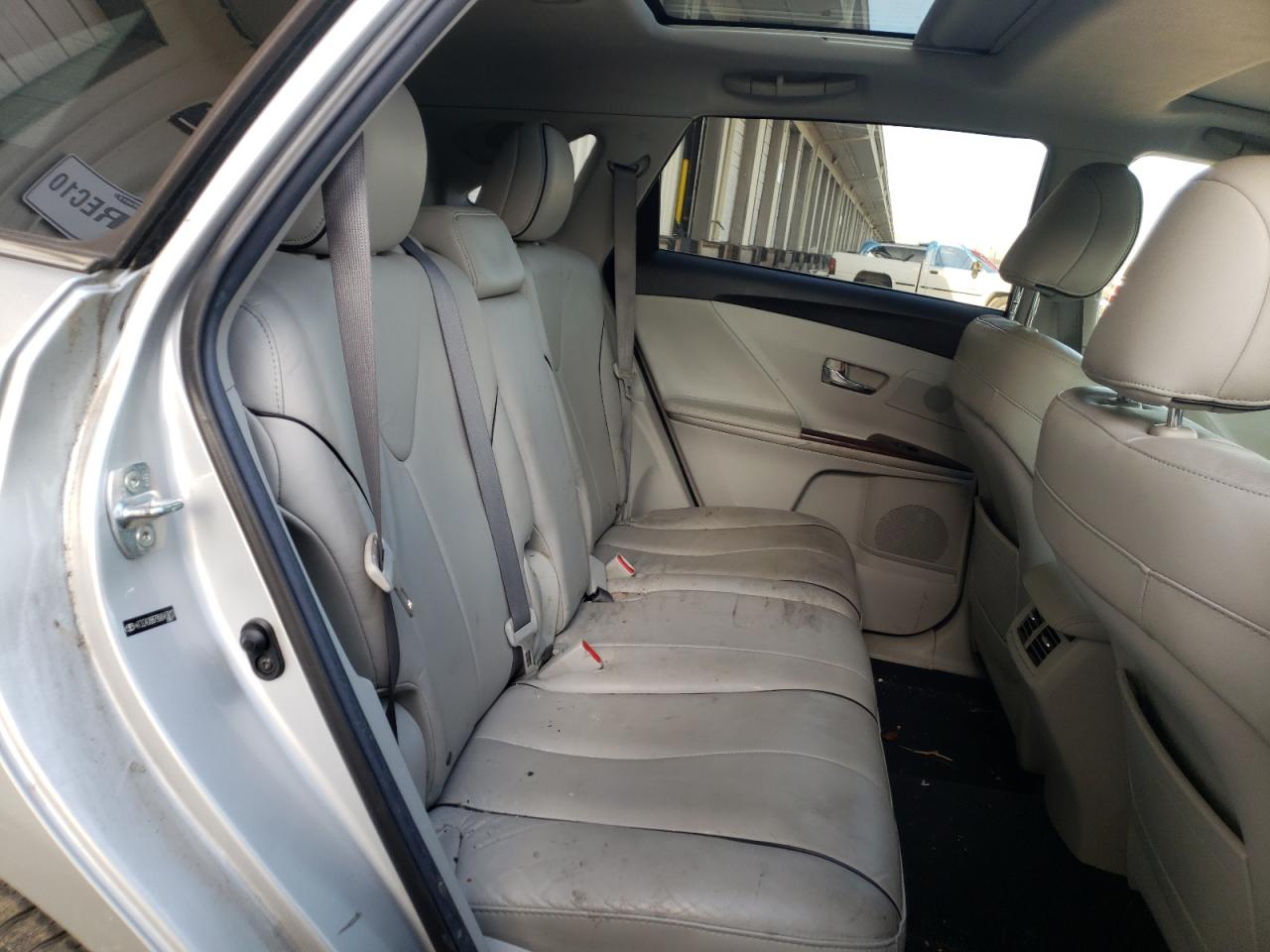 Photo 6 from auction – 2011 TOYOTA VENZA with VIN 4T3ZA3BB7BU045813