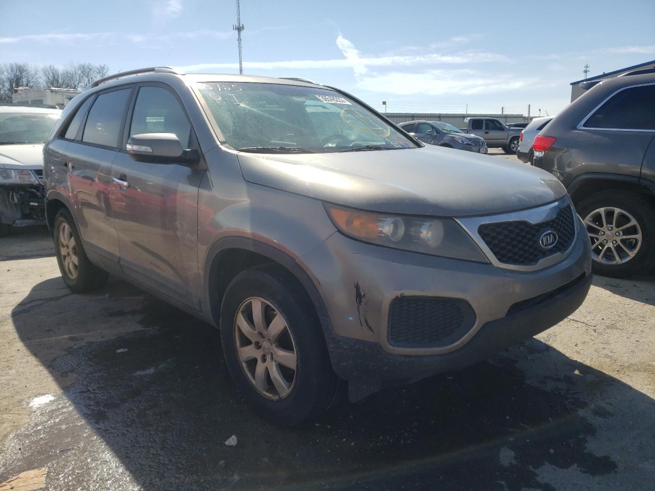 KIA SORENTO LX 2013 with VIN 5XYKT4A26DG402001 - Photo from auction