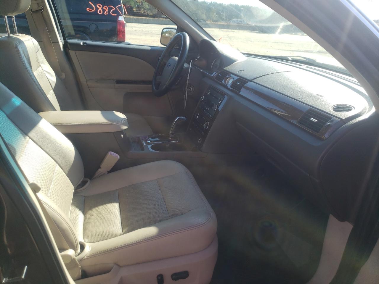 Photo 5 from auction – 2008 FORD TAURUS LIM with VIN 1FAHP25W88G150972