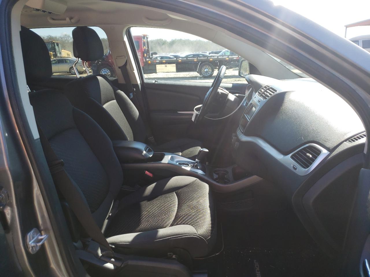 Photo 5 from auction – 2012 DODGE JOURNEY SX with VIN 3C4PDCBG6CT368415