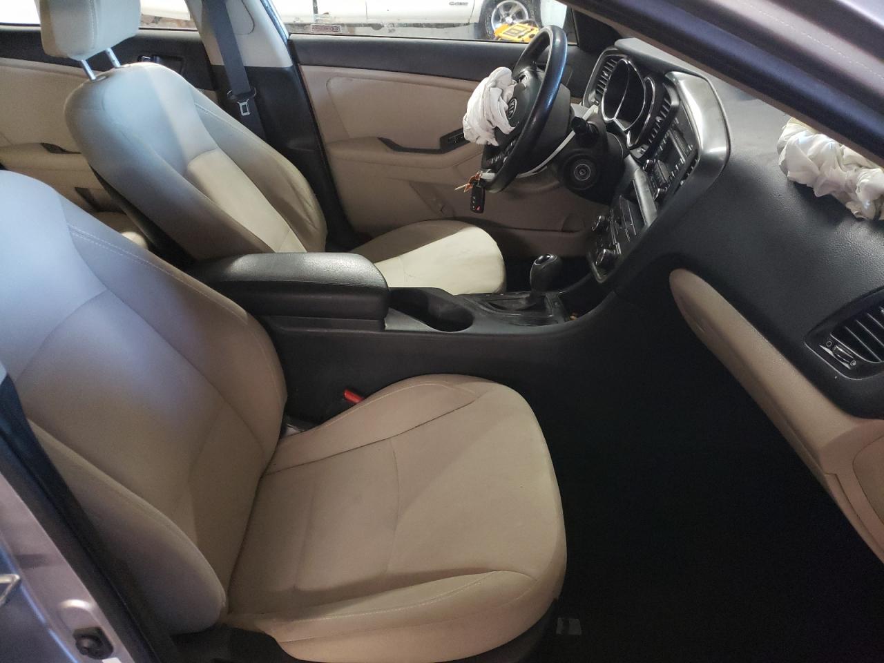 Photo 5 from auction – 2012 KIA OPTIMA LX with VIN 5XXGM4A79CG030235