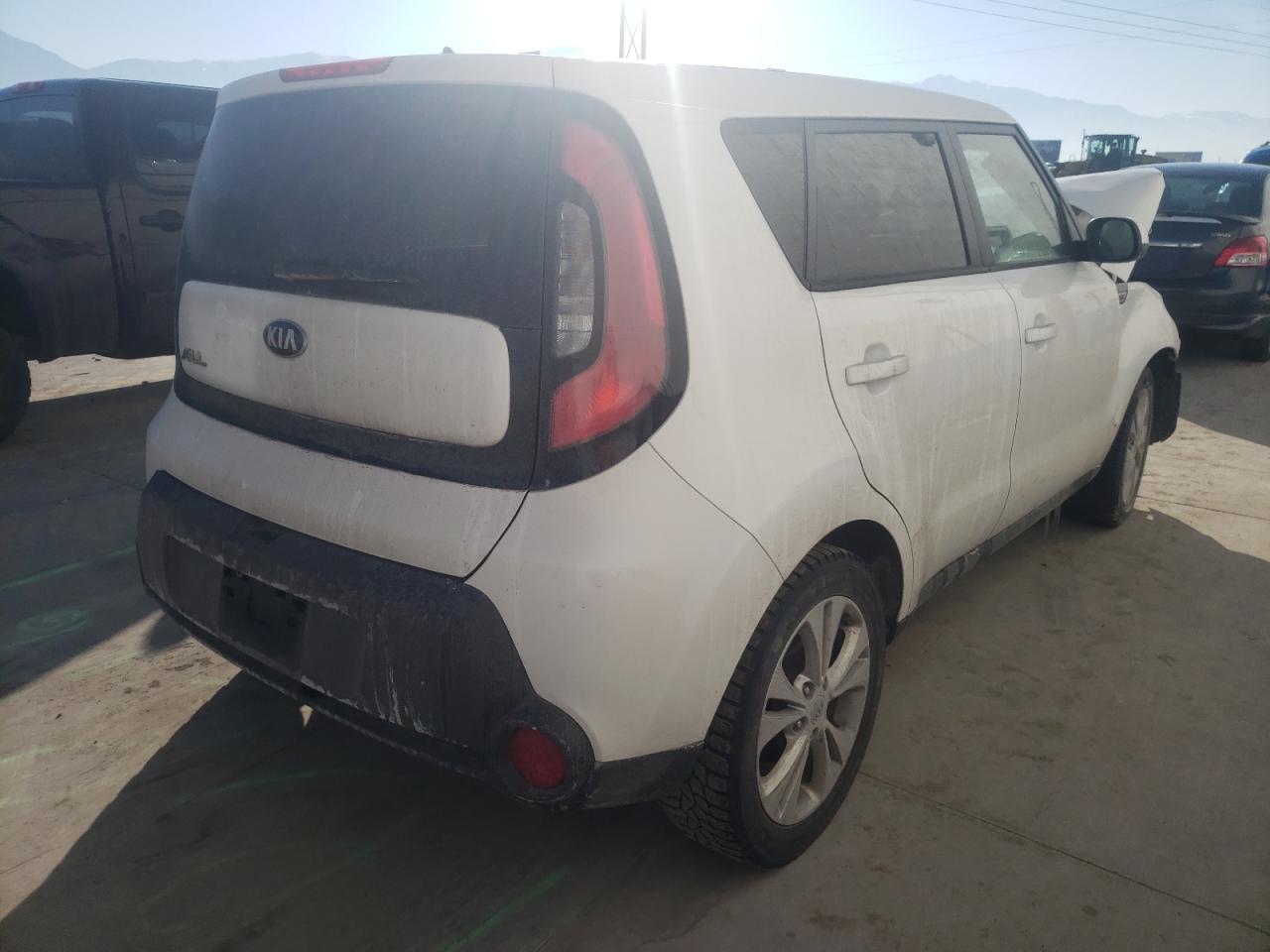 Photo 4 from auction – 2015 KIA SOUL with VIN KNDJP3A58F7804560