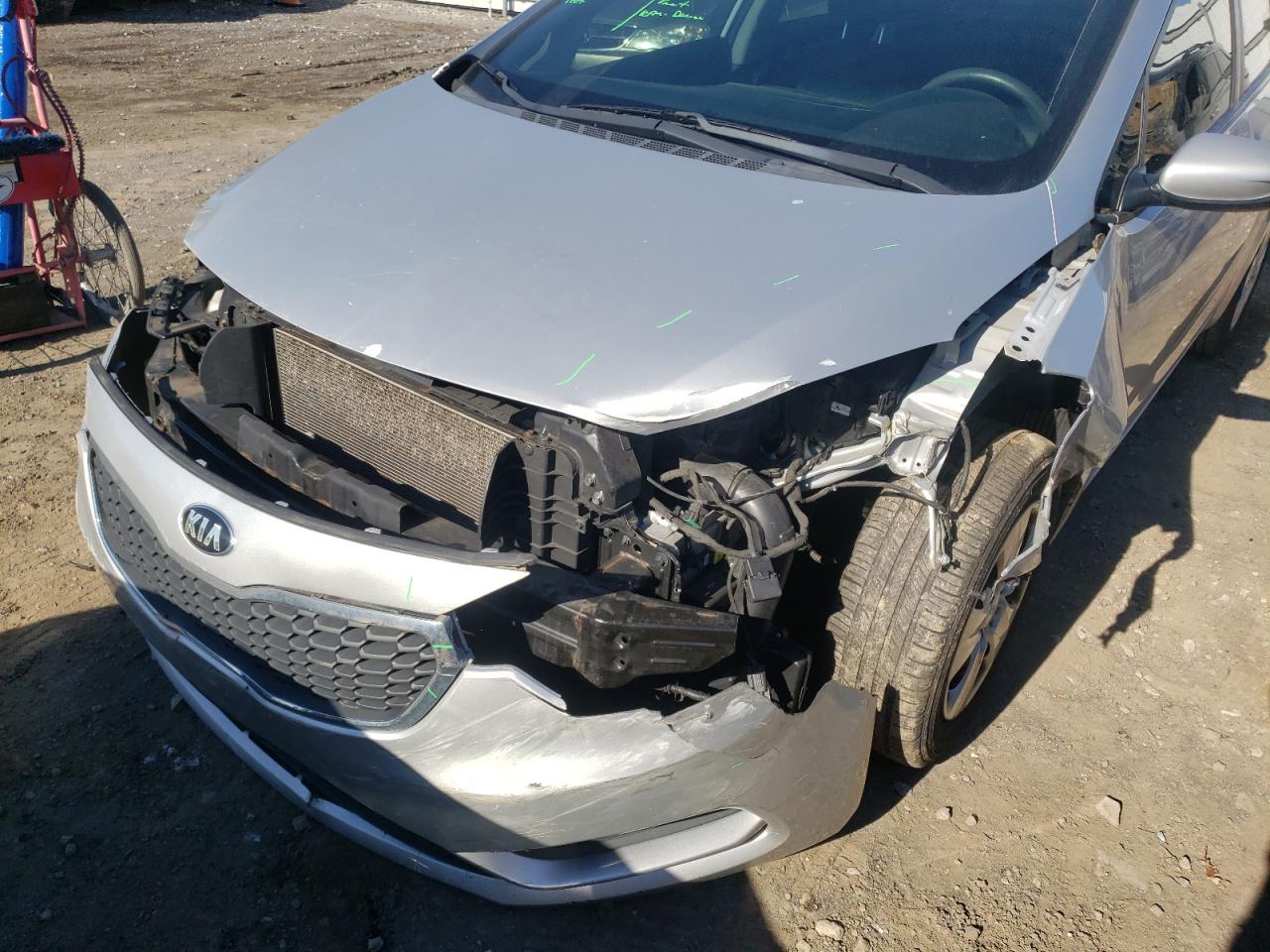 Photo 9 from auction – 2014 KIA FORTE LX with VIN KNAFK4A63E5149055