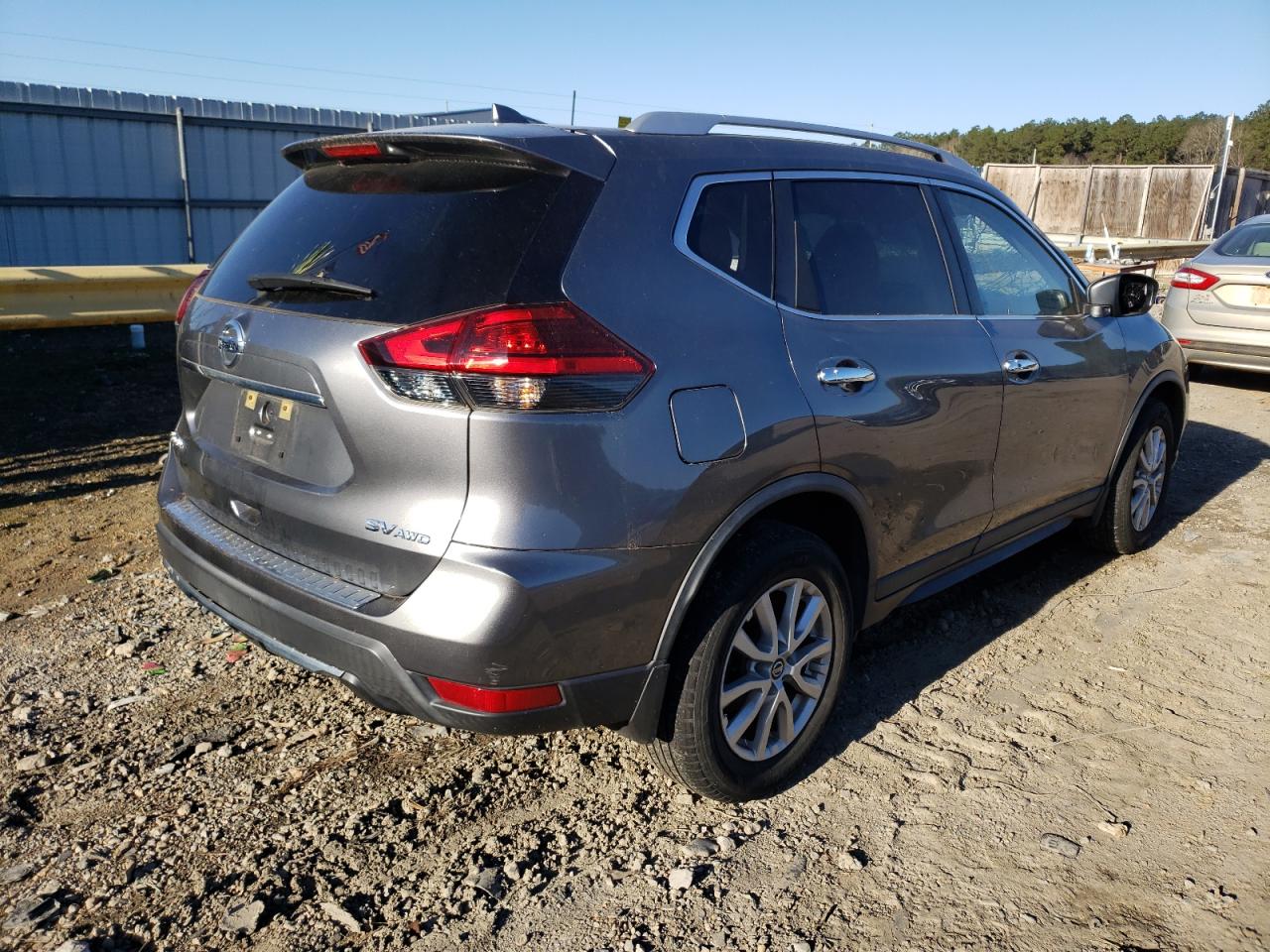 Photo 14 from auction – 2017 NISSAN ROGUE S with VIN KNMAT2MV2HP612202
