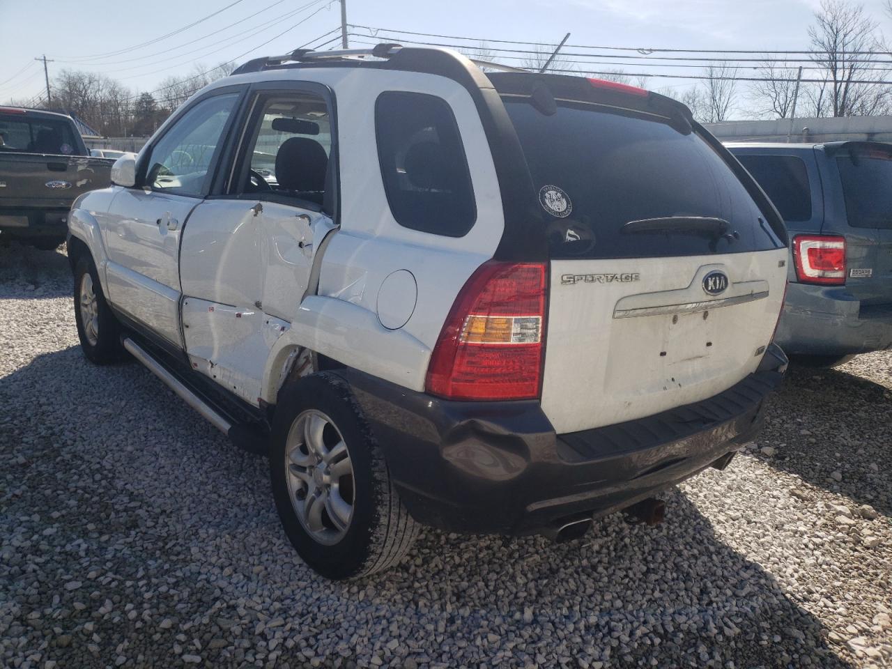 Photo 3 from auction – 2007 KIA SPORTAGE E with VIN KNDJF723477352423