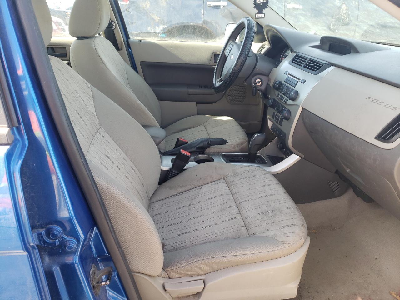 Photo 5 from auction – 2010 FORD FOCUS SE with VIN 1FAHP3FN0AW201436