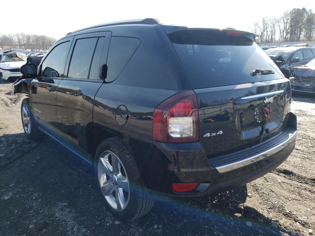 Photo 3 from auction – 2015 JEEP COMPASS LA with VIN 1C4NJDEBXFD312736