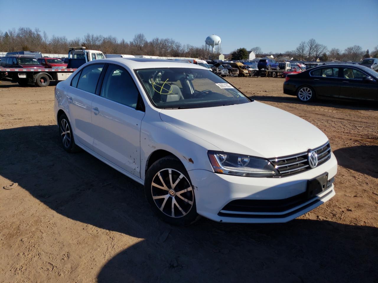 VOLKSWAGEN JETTA SE 2018 with VIN 3VWDB7AJ2JM263257 - Photo from auction