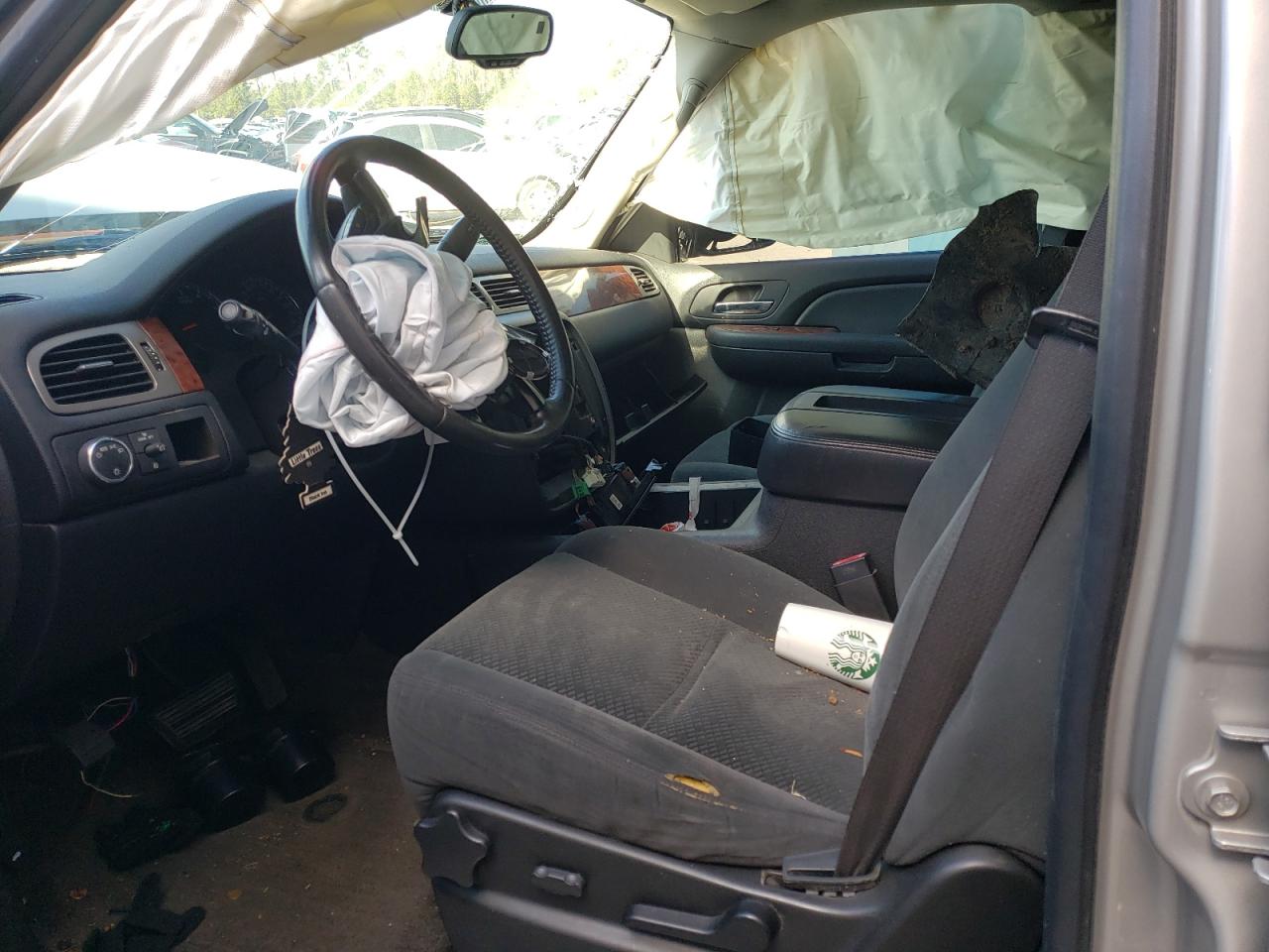 Photo 5 from auction – 2008 CHEVROLET SUBURBAN C with VIN 1GNFC16J98J240913