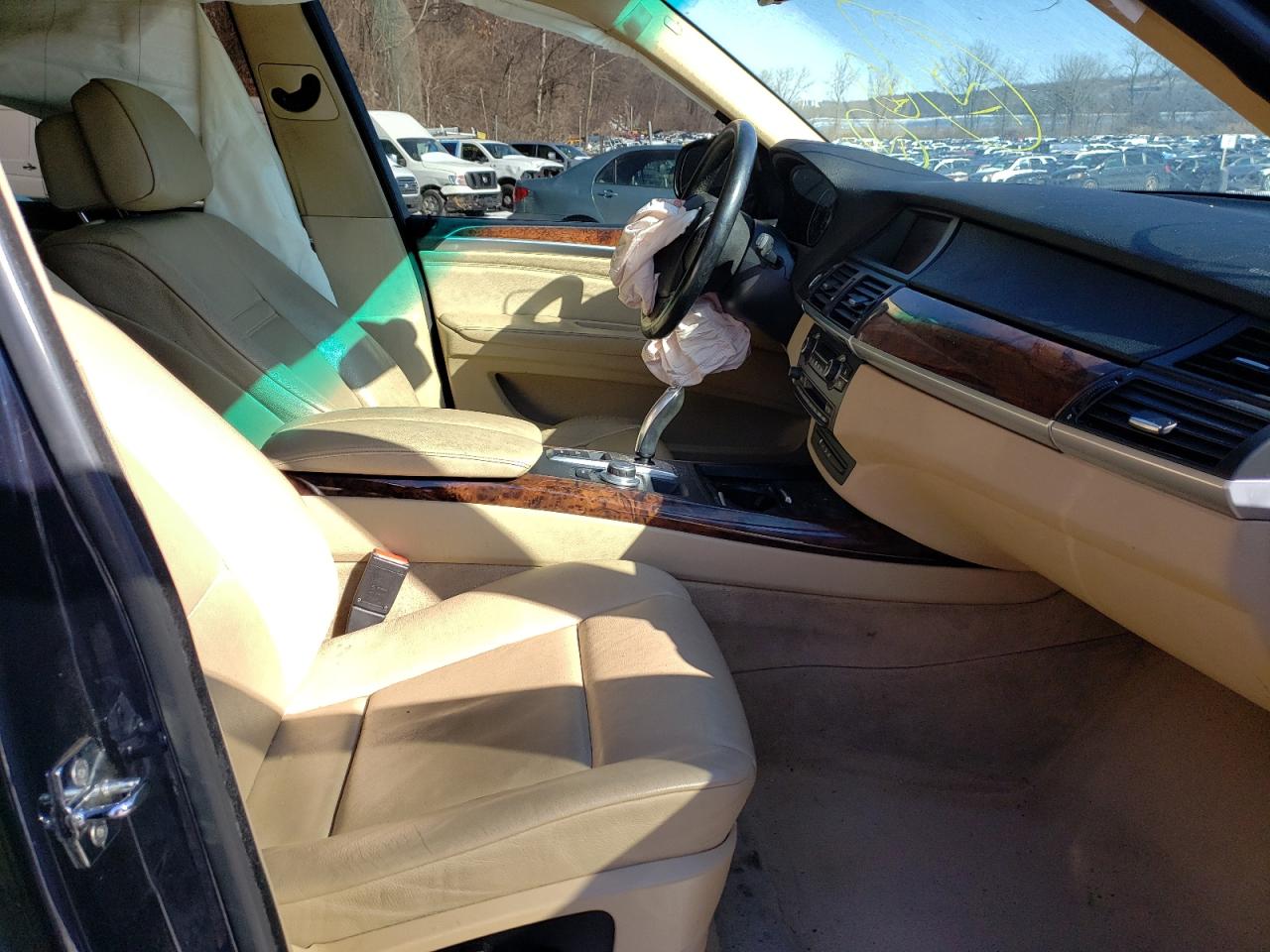 Photo 5 from auction – 2009 BMW X5 XDRIVE4 with VIN 5UXFE83599L309154