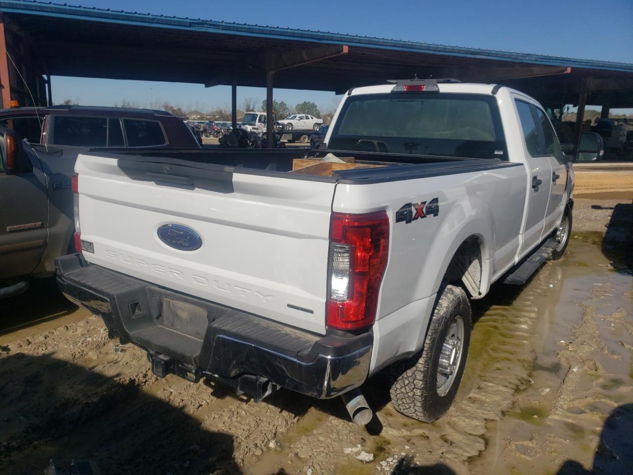 Photo 4 from auction – 2017 FORD F250 SUPER with VIN 1FT7W2B66HEE65830