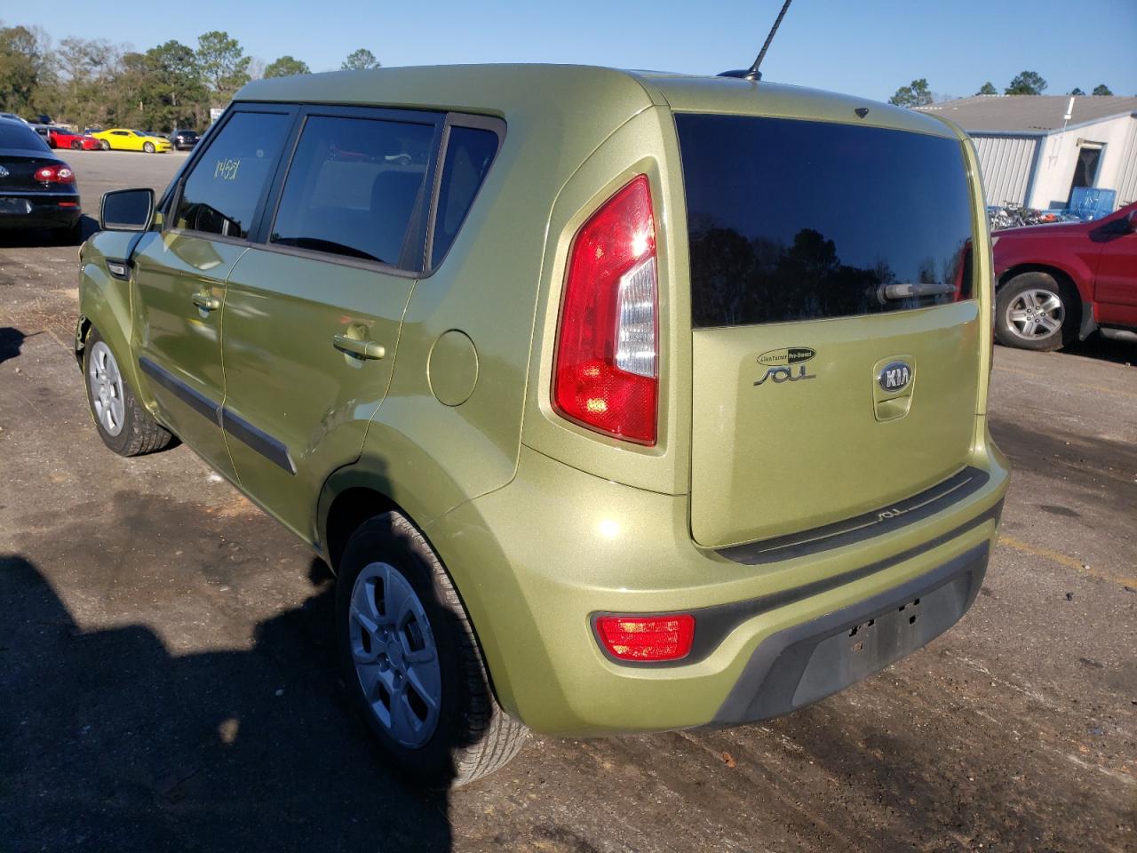 Photo 3 from auction – 2013 KIA SOUL with VIN KNDJT2A59D7482854
