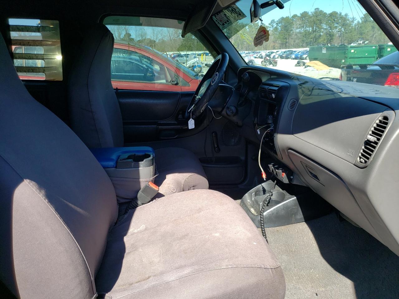Photo 5 from auction – 2002 FORD RANGER SUP with VIN 1FTYR14U32TA10941