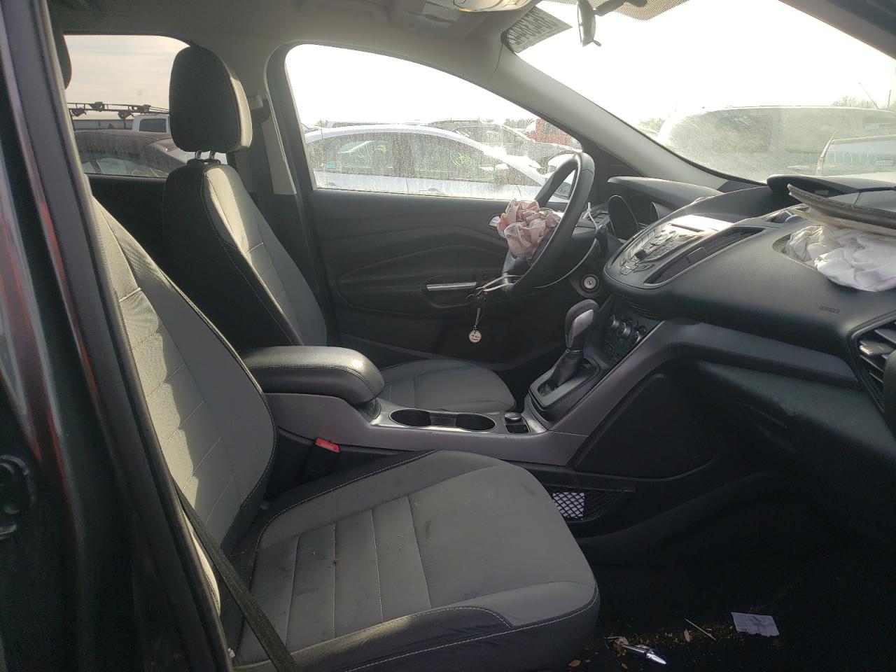 Photo 5 from auction – 2021 FORD ESCAPE SE with VIN 1FMCU0GX4FUC62301